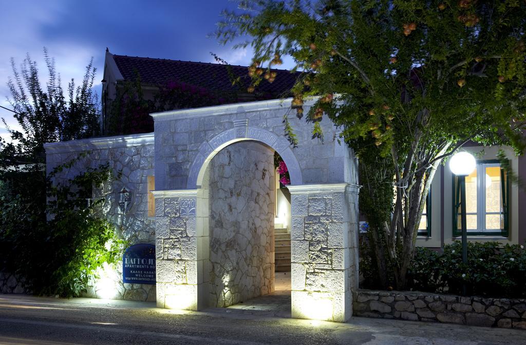 Dafnoudi Hotel Apartments Antipata エクステリア 写真