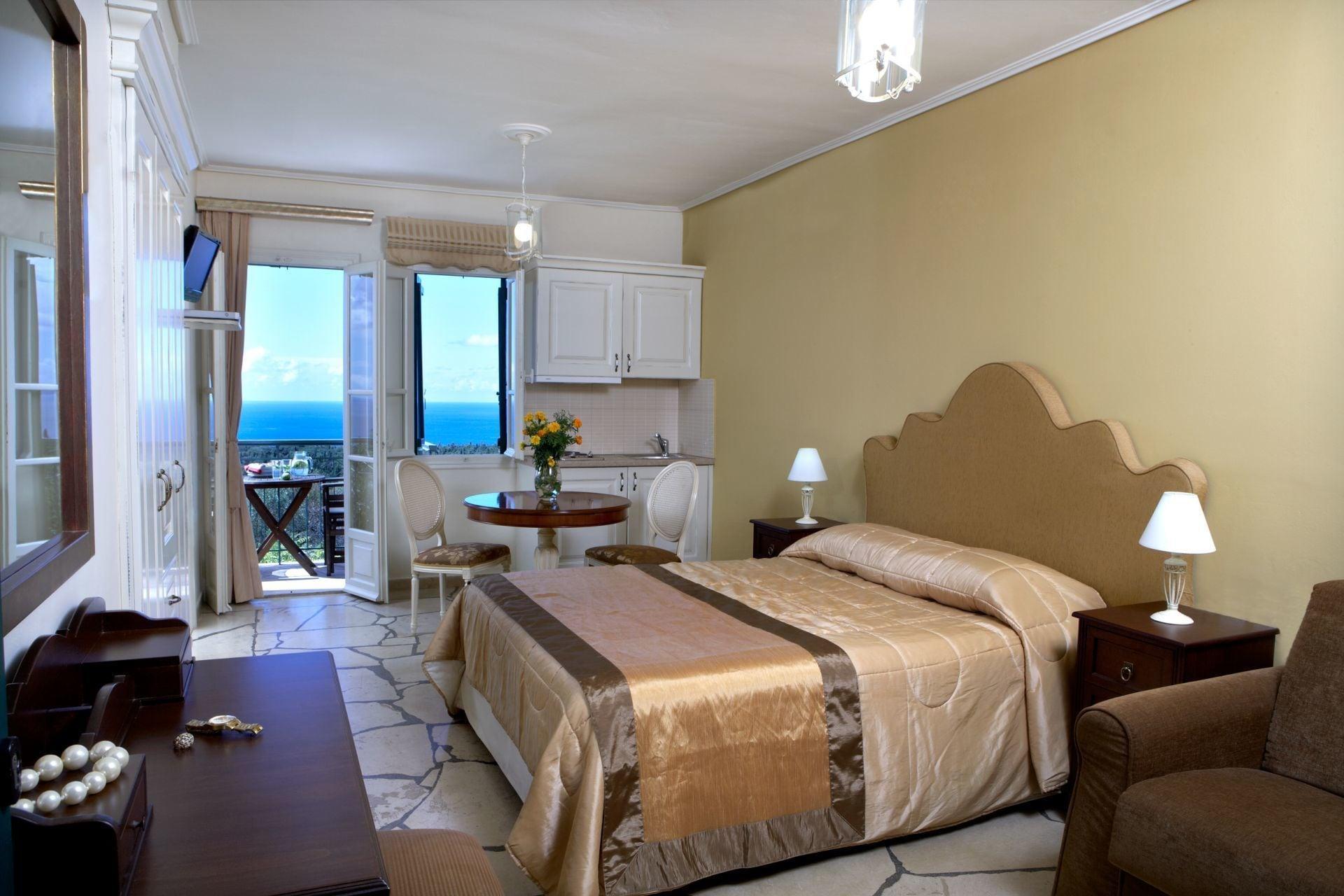 Dafnoudi Hotel Apartments Antipata エクステリア 写真