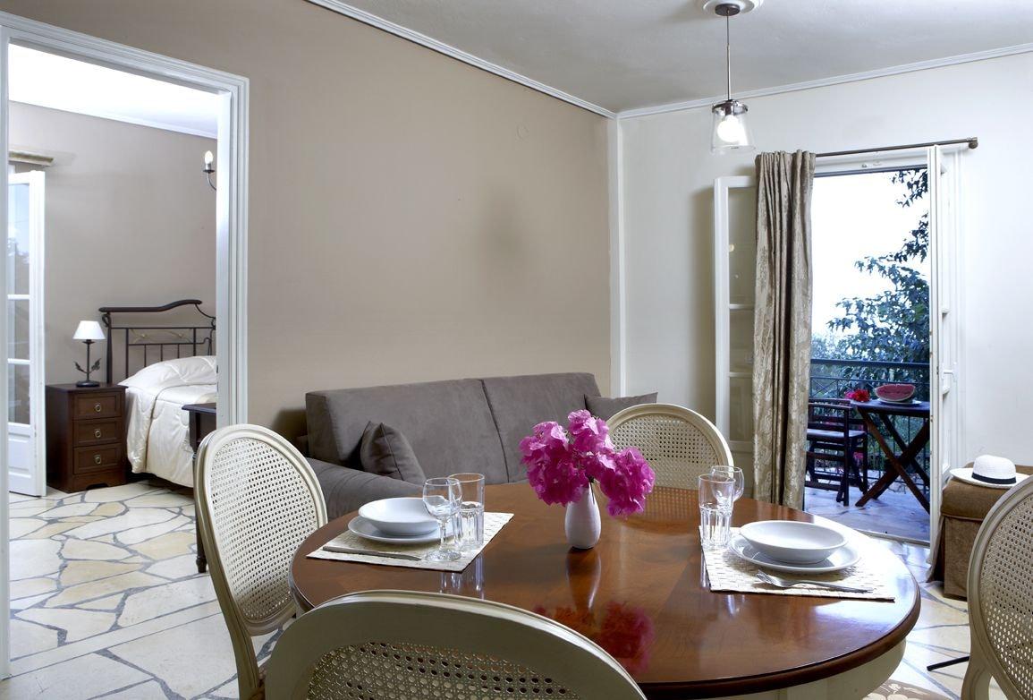 Dafnoudi Hotel Apartments Antipata エクステリア 写真