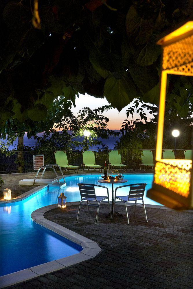 Dafnoudi Hotel Apartments Antipata エクステリア 写真